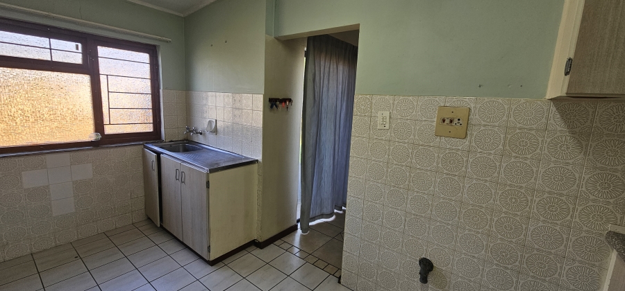2 Bedroom Property for Sale in Sunrise On Sea Eastern Cape